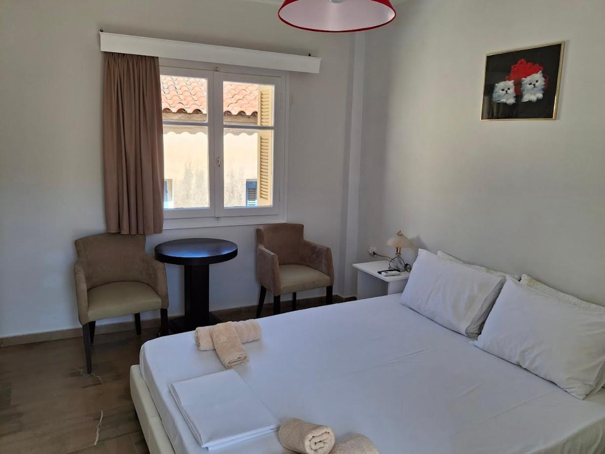 Nafpaktos Apartment And Studios In Port الغرفة الصورة