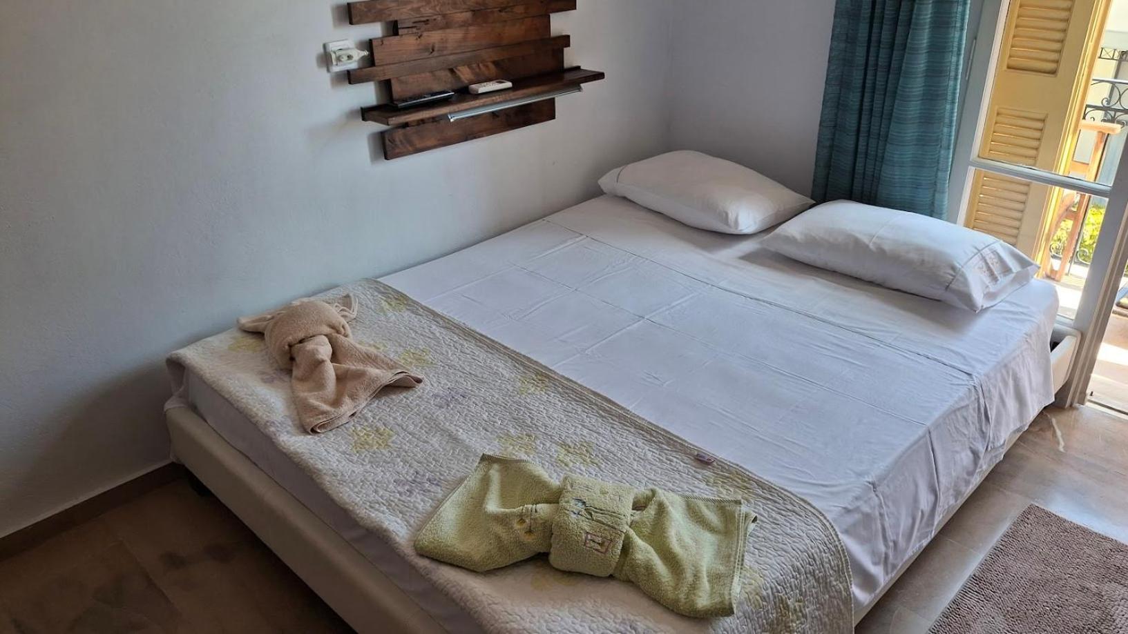 Nafpaktos Apartment And Studios In Port الغرفة الصورة